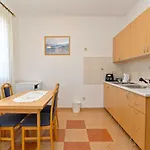 Martin 2224 Apartman *
