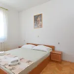 Martin 2224 Apartment *