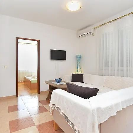 Martin 2224 Apartment Rovinj