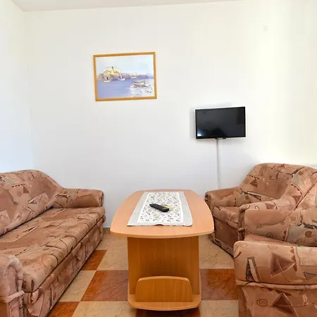 Martin 2224 Apartman