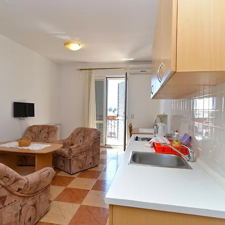 Apartman Martin 2224 *