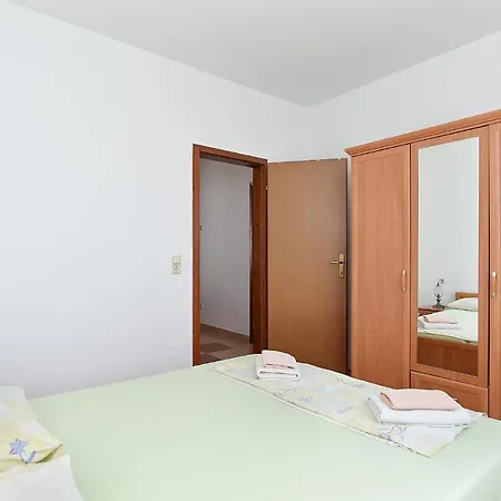 Apartman Martin 2224 *